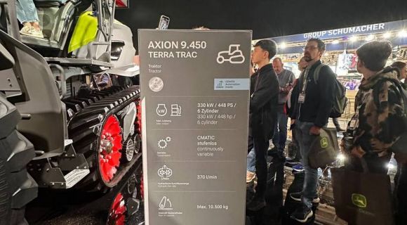 Модельний ряд CLAAS AXION 9