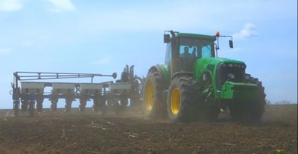 Весняна посівна на Дніпропетровщині: Житниця України та СФГ Іванково