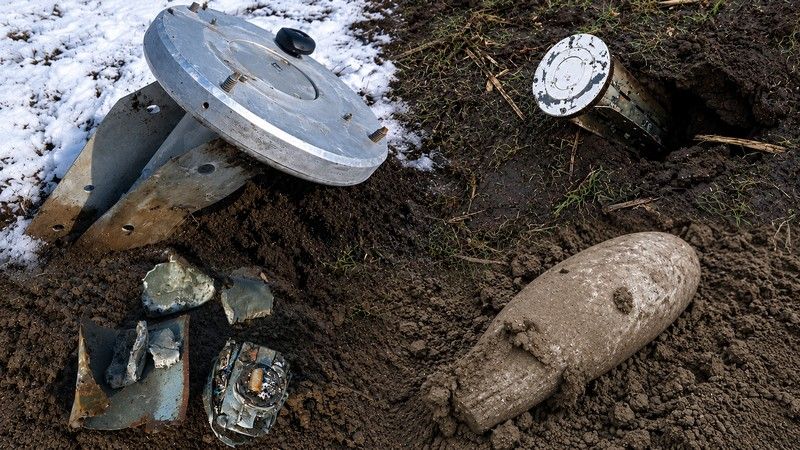 Снаряди у сільськогосподарських полях Снаряди у сільськогосподарських полях