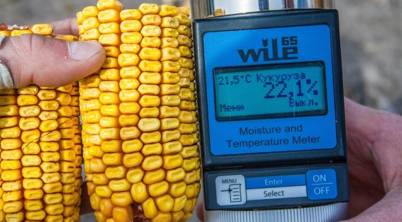 АгроЕкспедиція Кукурудза 2016:  вимірюємо вологість