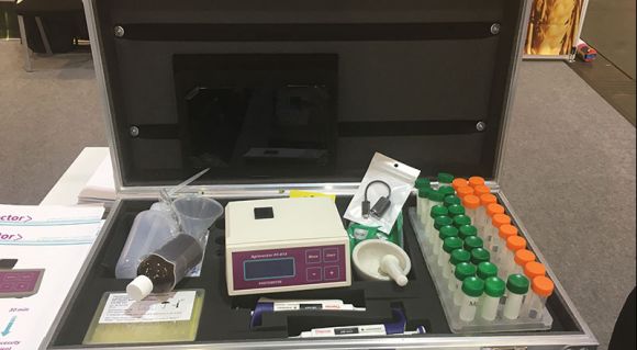 Лабораторія для ґрунтової та листкової діагностики