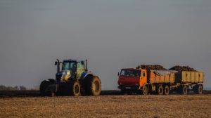 Через дощі білоруські аграрії не можуть завершити збирання цукрових буряків