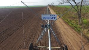 Фрегат може забезпечити дощувальними машинами всі поля в зонах ризикованого землеробства