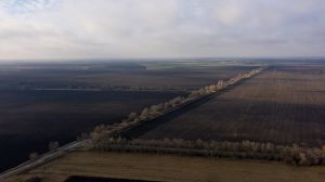Купити землю в Україні досить складно — аграрій