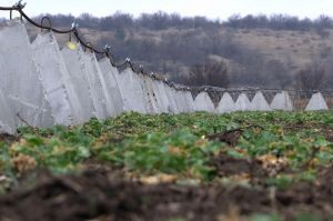 Фортифікаційна споруда "зуби дракона"