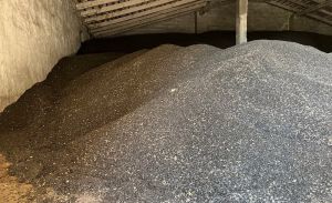 Попри наближення фронту на Дніпропетровщині, небезпеку та втрати врожаю, аграрії сіють озимі