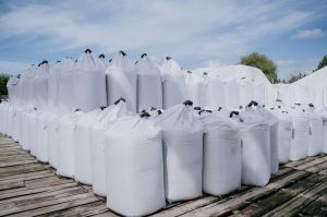 Азотні добрива на піку цін з 2022 року, послаблення тиску на ціни буде не раніше травня