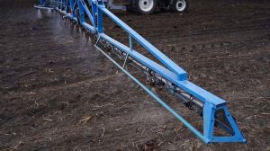 37 основних діючих речовин ЗЗР значно подорожчали в березні