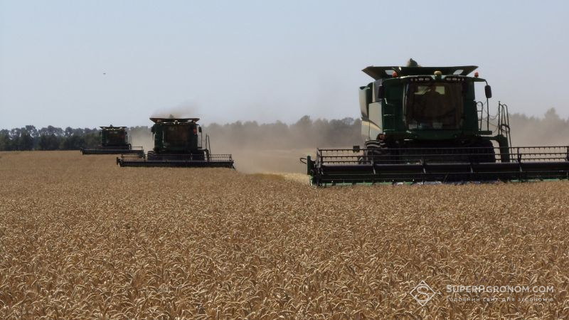 Господарства Київщини намолотили майже 900 тис. тонн зерна