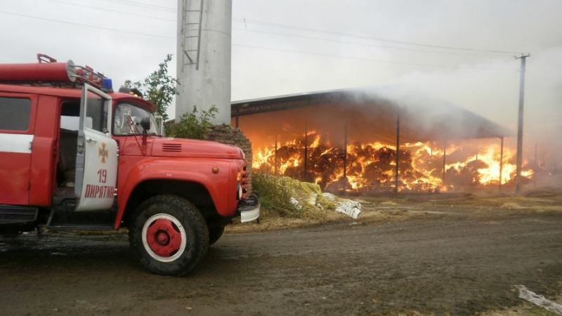 На Полтавщині вогнем знищено понад 1,2 тис.тонн сіна та соломи