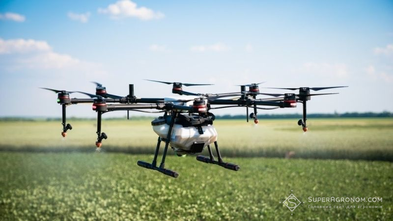 Аграрії перевірили на ефективність єдиний в Україні дрон-обприскувач Agras MG-1S