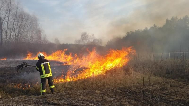 Аграріїв попереджають про підвищену пожежонебезпеку на полях