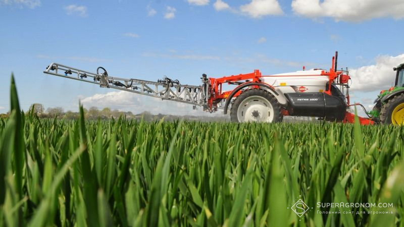 Аграрії обробили пестицидами понад 6 млн га — Держпродспоживслужба
