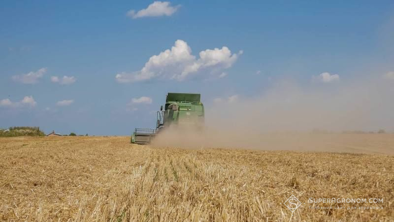 Жнива ранніх зернових на Львівщині завершують за врожайності понад 5 т/га