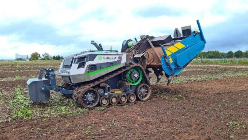 Для обробітку ґрунту в Нідерландах розробили автономного роботизованого трактора
