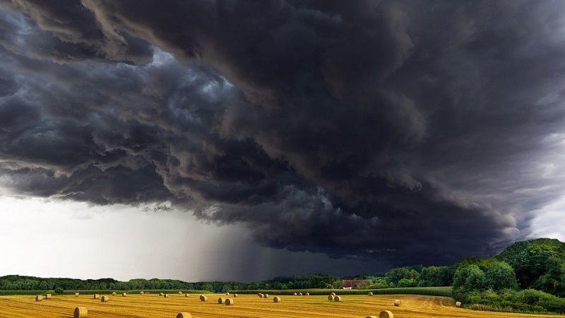До України наблизився потужний дощовий циклон: штормове попередження