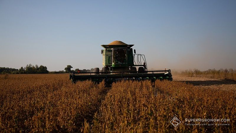 Українські аграрії намолотили понад 45 млн тонн зерна, — звіт щодо збиральної кампанії 2021