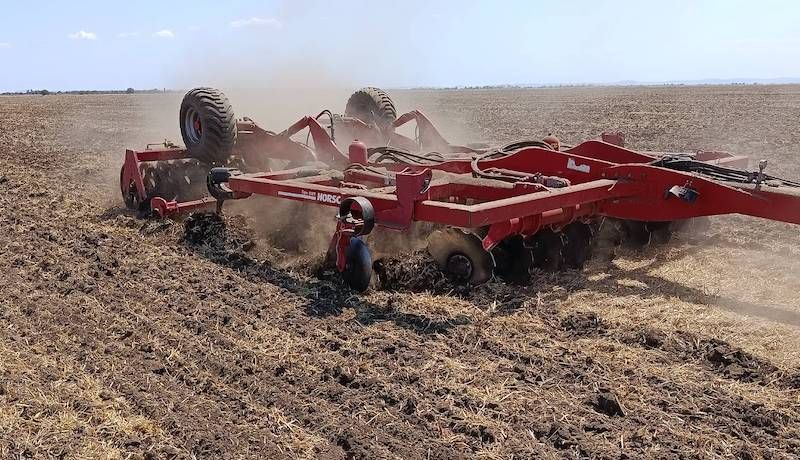 Безвідвальний обробіток в Агрейн допомагає боротись з дефіцитом вологи Безвідвальний обробіток в Агрейн допомагає боротись з дефіцитом вологи