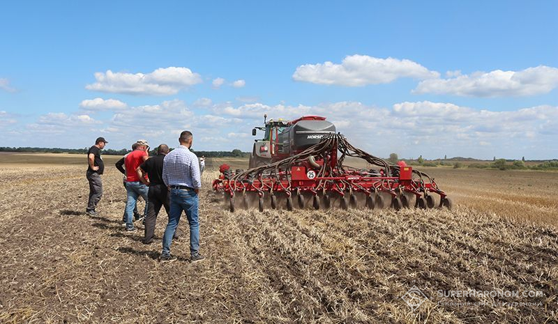 Агрономи залишаються ключовою ланкою агросектору: їхні зарплати ростуть найбільше Агрономи залишаються ключовою ланкою агросектору: їхні зарплати ростуть найбільше