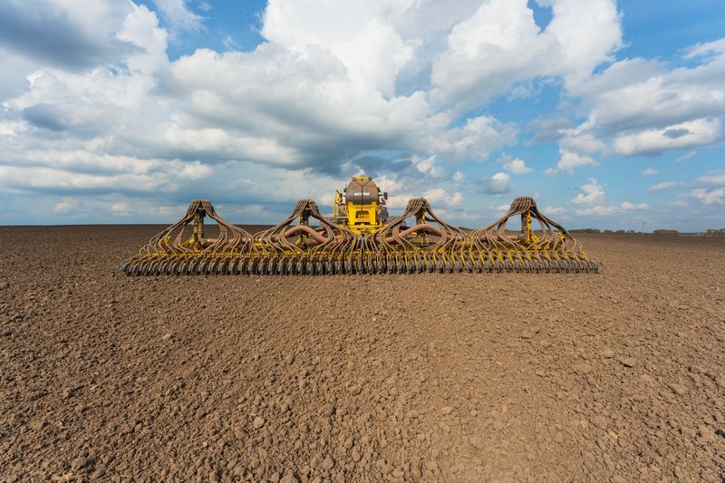 Широкозахватна сівалка BEDNAR EFECTA CE 12000 Широкозахватна сівалка BEDNAR EFECTA CE 12000