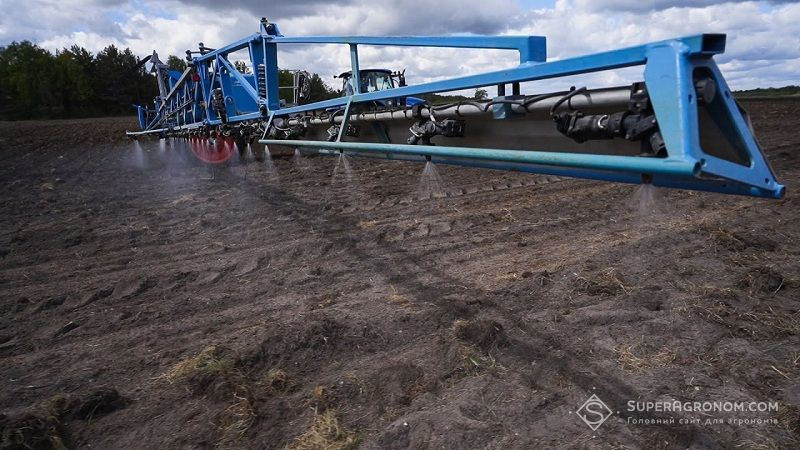 Як не зіпсувати якісний гербіцид: експерт розповів про вплив води на ефективність ЗЗР Як не зіпсувати якісний гербіцид: експерт розповів про вплив води на ефективність ЗЗР