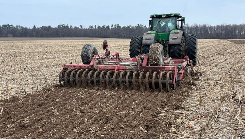 Обробіток ґрунту в Агрейн