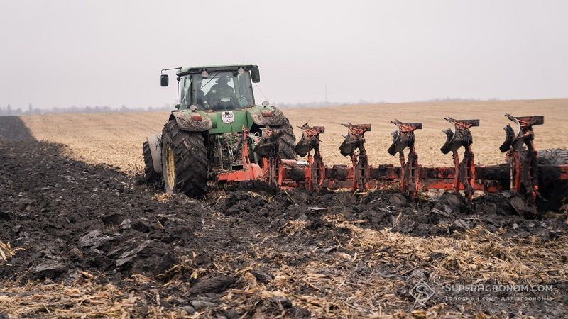 Пошкоджену сільгосптехніку включили до програми компенсацій воєнних ризиків Пошкоджену сільгосптехніку включили до програми компенсацій воєнних ризиків