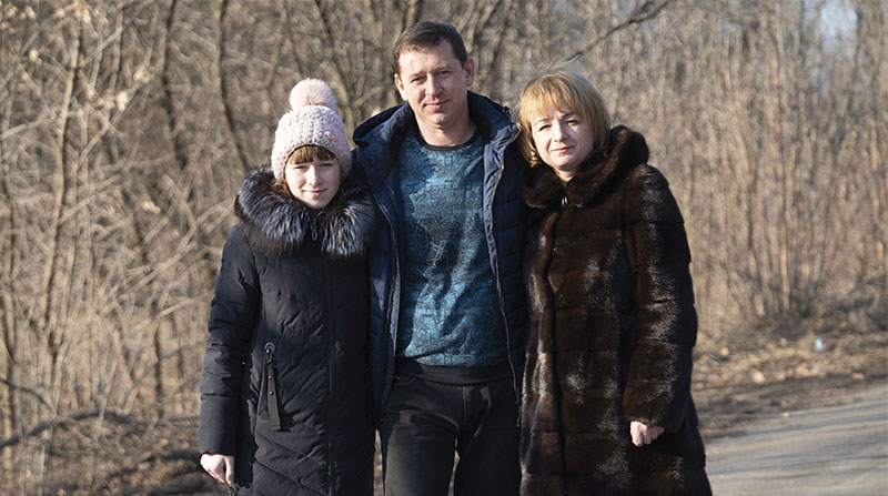 Микола Антонюк з родиною