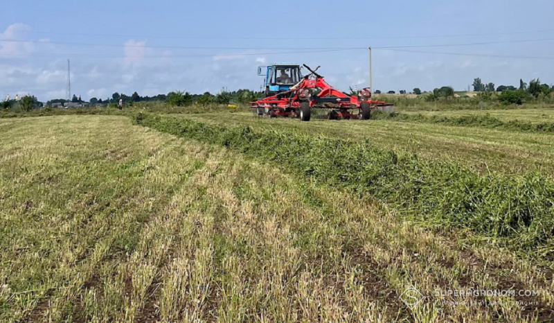Скошування люцерни