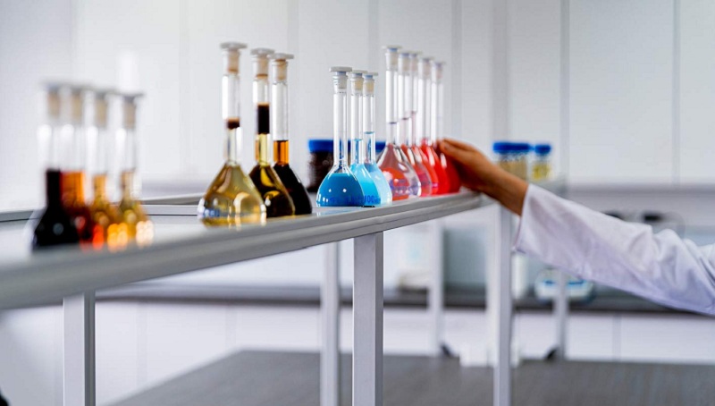 Лабораторія заводу Pentagon Trade у Польщі